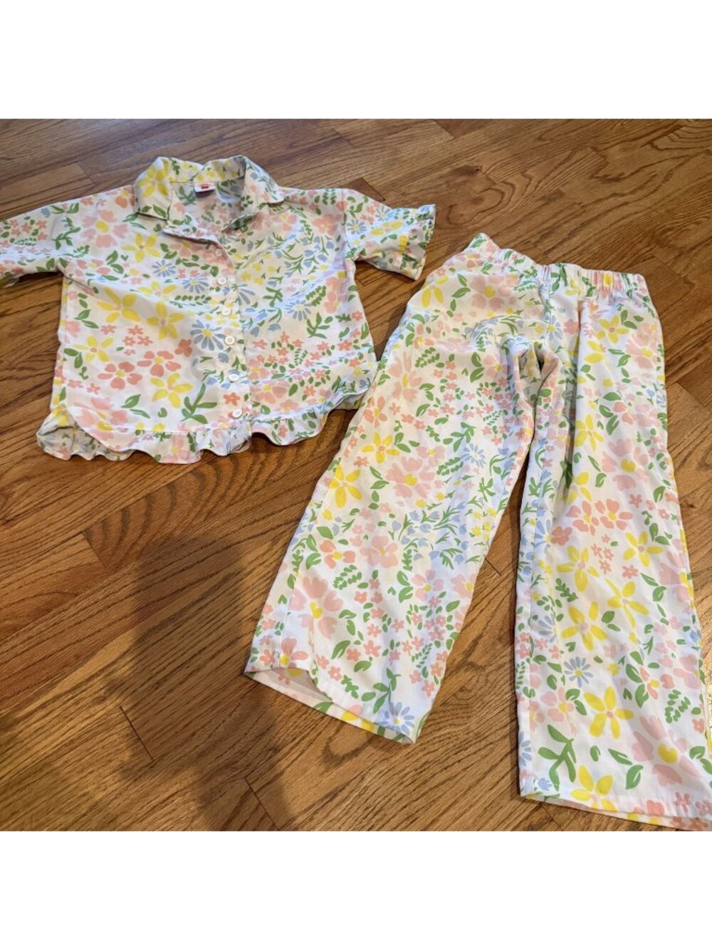 GIRLS FLORAL PAJAMAS SHORT SLEEVE SIZE 6 WHITE PINK